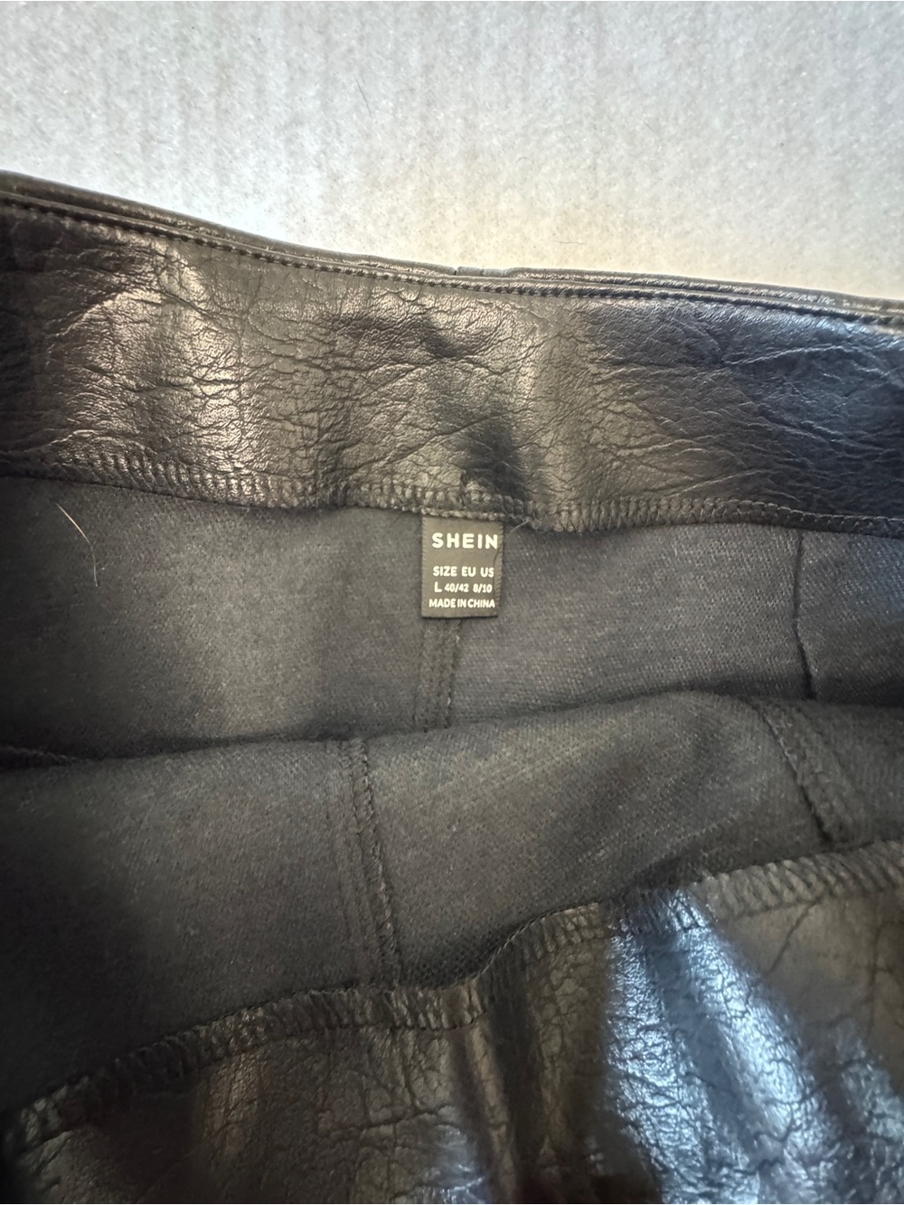 SHEIN Black Faux Leather Mini Skirt - Picture 2 of 3